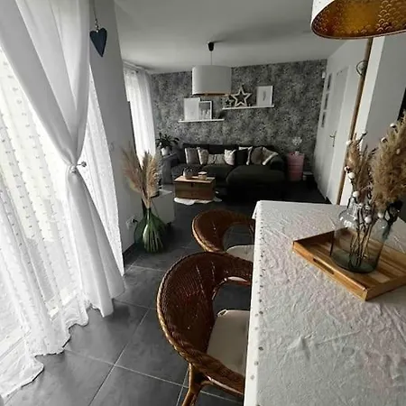 Holiday home Maison Entre Terre Et